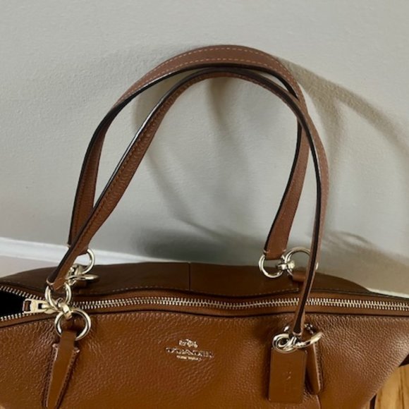 COACH Kelsey Pebble Leather Satchel Crossbody bag - Picture 3 of 9